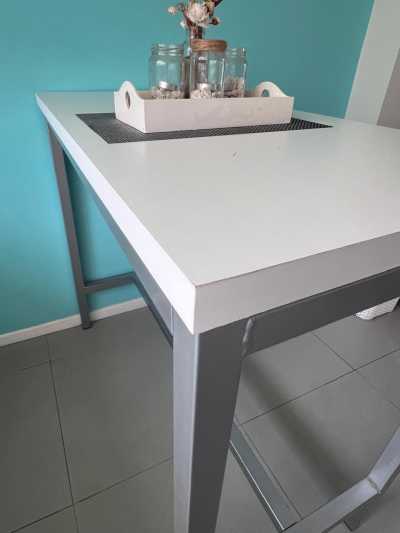 Foto 6 de Mesa de madera y hierro